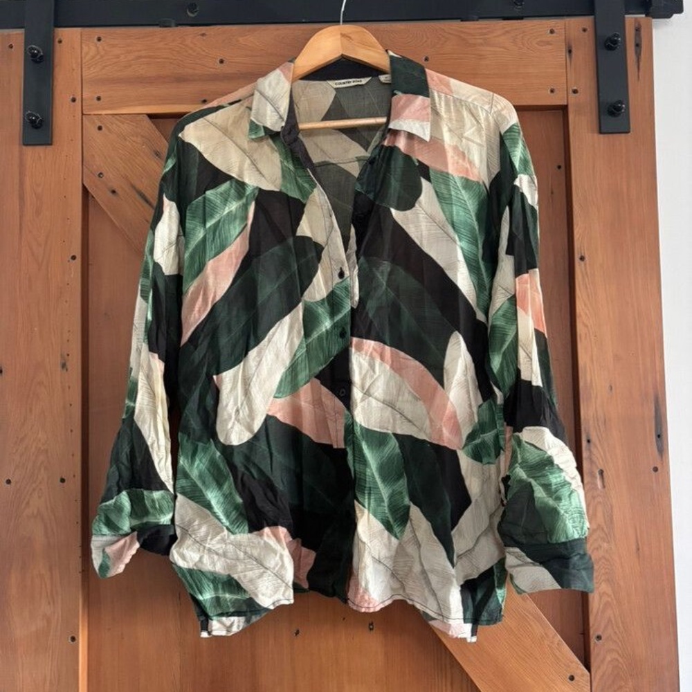 Country Road Tropical Leaf Print Women's Blouse